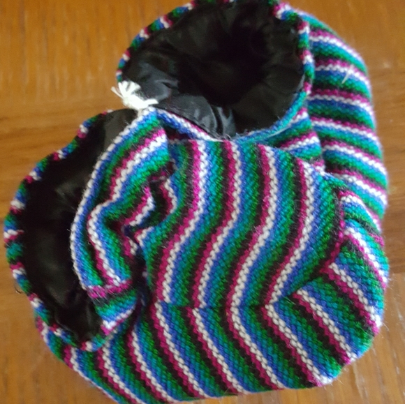 Aztec Baby Booties - Picture 2 of 2